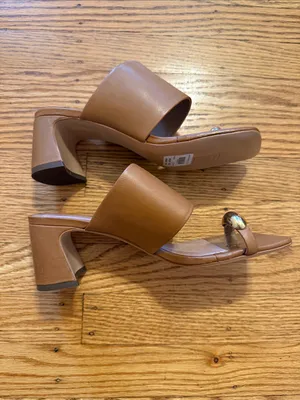 NWOB Anthropologie Tan Leather Block Heel Toe-Ring Slides with Gold Accents thumbnail 6