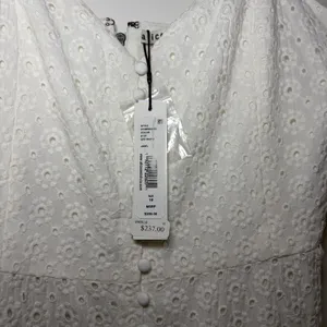 Alice+Olivia SHANTELLA TIERED BUTTON MAXI DRESS in Off White 10 Rush Sorority thumbnail 9