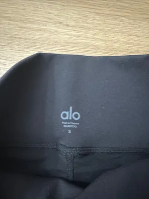 Alo shorts thumbnail 3