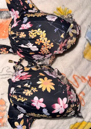 Time & Tru Bikini Top thumbnail 1