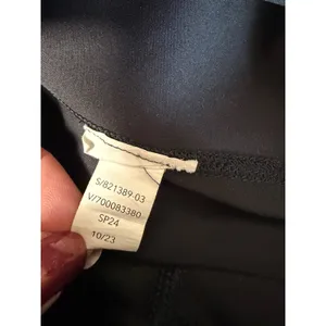 Athleta Interval Stash 7/8 Tight Black High Rise Leggings 821389-03 Small thumbnail 7