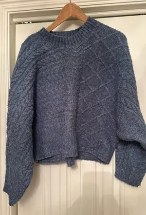 Abercrombie Cable Knit Sweater M thumbnail 1