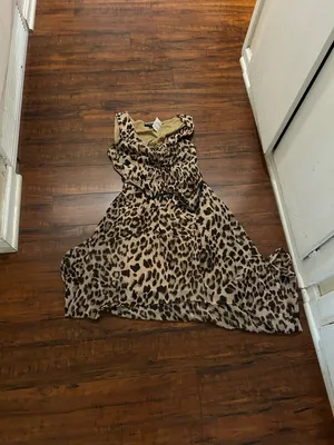 Juniors Leopard Print Sleeveless Maxi Dress with Belt thumbnail 2