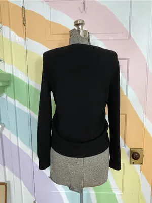 Quince 100% Mongolian Cashmere Black V-Neck Sweater Sz S 🧡🎀 thumbnail 6