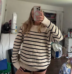 Brandy Melville striped sweater thumbnail 2