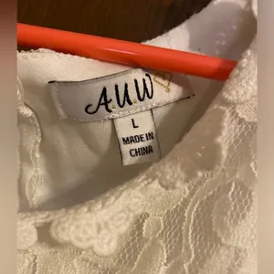 White lace dress. Size large NWT thumbnail 2