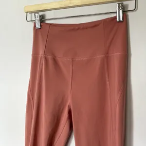 Girlfriend Collective pink leggings‎ women's size small full length athletic thumbnail 2