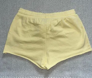 Body Glove Womens Pastel Yellow Raw Hem Sweat Shorts Sz Xs Blue Logo thumbnail 2