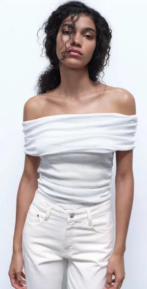 ZARA NWT White ruched off the shoulder top. Size Medium thumbnail 1