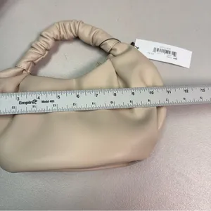 The Drop Cream Hobo‎ Bag thumbnail 4
