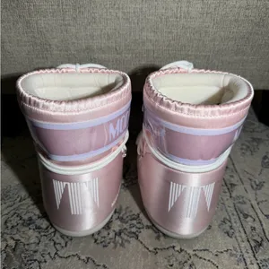 Moon Boot Icon Low Rose Pearly Boots Rose Size 7 thumbnail 6