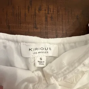 White top thumbnail 2