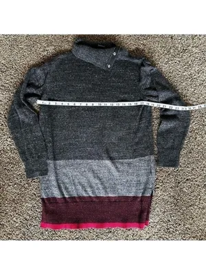 GAP turtleneck sweater gray pink snap neckline thumbnail 9