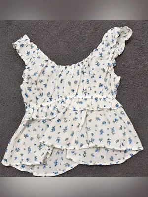 Floral top Size M thumbnail 3