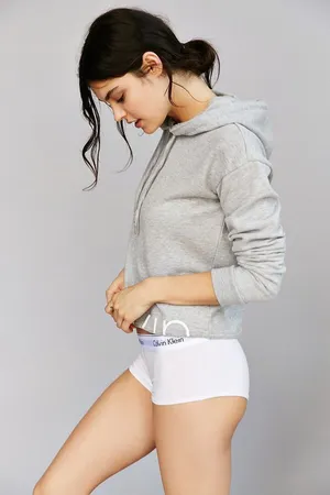 Calvin Klein Cropped Sweatshirt thumbnail 3