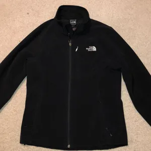 northface women’s black jacket thumbnail 1