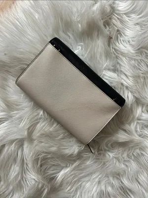 kate spade Black and Cream Bi-Color Saffiano Wallet no strap thumbnail 4