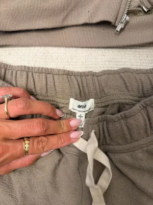 Aerie sweatsuit  thumbnail 2