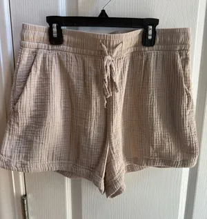 H&M Beige Drawstring Gauze Athletic Shorts thumbnail 1