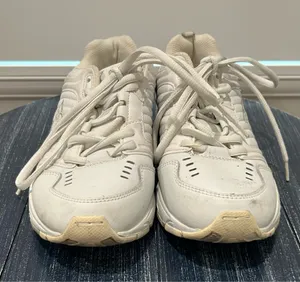 Ladies Active Sneakers White Size 8 thumbnail 2