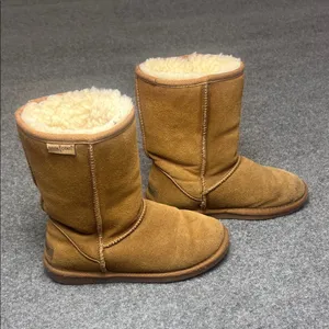 MinneTonka Cozy Tan Shearling Boots Size‎ 6 thumbnail 4