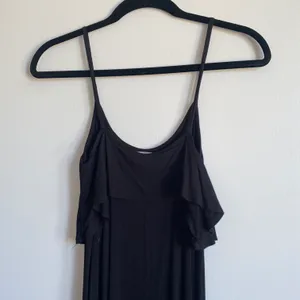Charlotte Russe Black Ruffle Maxi Dress thumbnail 9