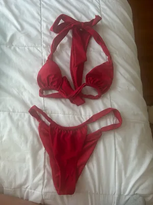 Edikted Red Knot Bikini Set thumbnail 2