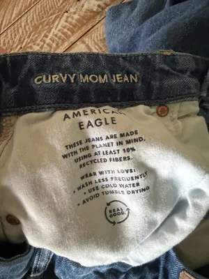 👖 American Eagle Curvy Strigid Ripped Mom Jeans 👖 ~ Size 10 thumbnail 9