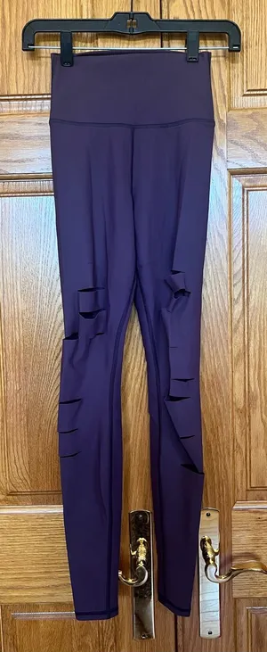 Alo - Distressed/High-Waist Cutout Leggings thumbnail 1