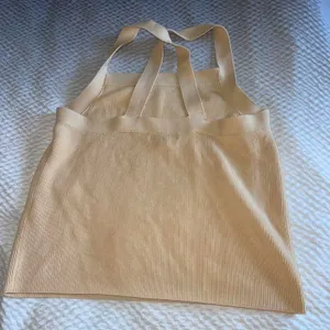 Banana Republic Cream Ribbed Tank - Size Large thumbnail 2