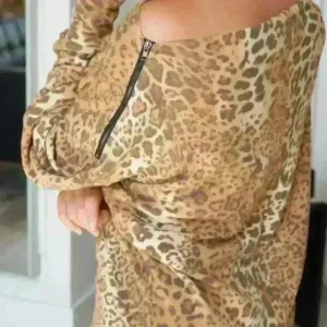 White Birch 5. Leopard Fleece Top with Zipper Detail‎ thumbnail 2