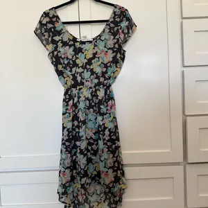Women’s floral American Rag CIE dress thumbnail 2