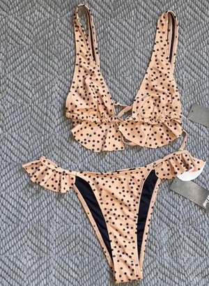 Nasty Gal Ruffle Bikini thumbnail 4