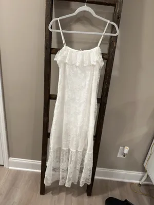 Storia White Lace Asymmetrical Maxi Dress thumbnail 9