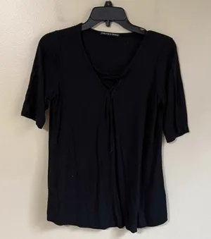 Harlowe & Graham small black short sleeve top‎ thumbnail 1