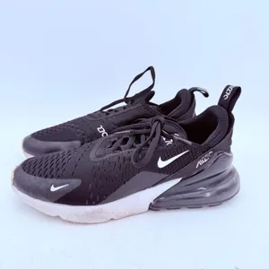 Nike Women's Black Air Max 270 Sneakers Size 8.5 thumbnail 4