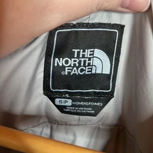 The North Face PrimaLoft Quilted Insulated Full Zip Jacket Cream Women’s Small thumbnail 13