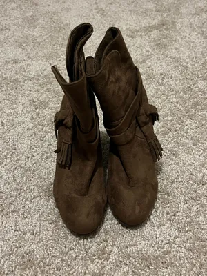 Women’s Brown Suede Tassel Ankle Boots thumbnail 3