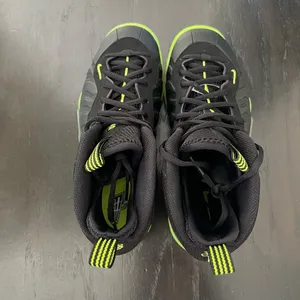 New NIKE Little Posite One GS 'Black Volt' thumbnail 5