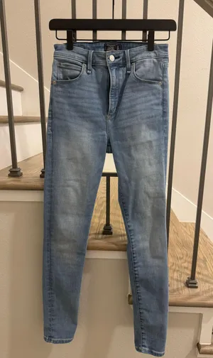 Jeans thumbnail 1