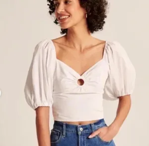 Abercrombie and Fitch Poplin O-Ring Top thumbnail 2