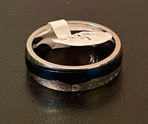 Roses are red blue silver titanium ring size 7 thumbnail 5