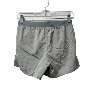 Under Armour Heat Gear Loose Shorts Women’s Size Med Grey‎ Running Sporty Active thumbnail 2