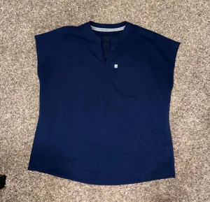 Fabletics Scrubs Set thumbnail 2