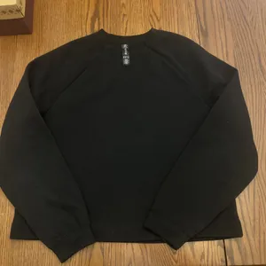 Askya Lord & Taylor Women black‎ zip closure pullover sweatshirt NWOT Size Large thumbnail 3