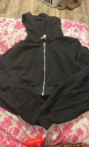 Alo cropped hoodie thumbnail 1