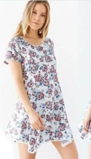 Urban Outfitters Silence + Noise White Floral Short Sleeve Swing Mini Dress thumbnail 1
