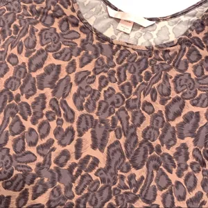 Victoria’s Secret Mauve Animal Print Casual thumbnail 4