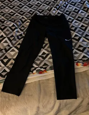Nike Dri-Fit Capri Black Leggings Small Women’s thumbnail 1