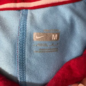 2165 | Nike Fit Dry Athletic Pullover Hoodie Blue Red Women Size M 322310-405 thumbnail 5